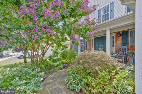 22727 Oatlands Grove Pl, Ashburn, VA 20148