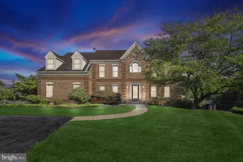 16115 Hamilton Station Rd, Waterford, VA 20197