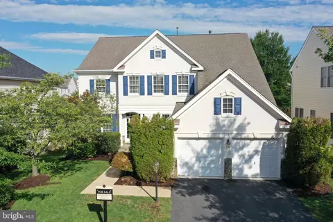 43708 Red House Dr, Leesburg, VA 20176