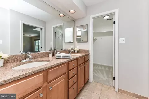 184 Heather Glen Rd, Sterling, VA 20165 photo 32