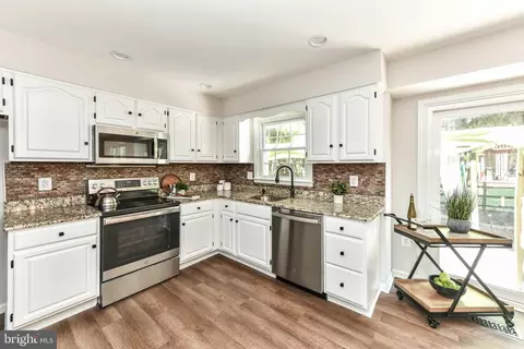 184 Heather Glen Rd, Sterling, VA 20165 photo 15