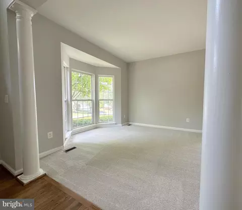 43391 Malin Ct, Ashburn, VA 20147 photo 3