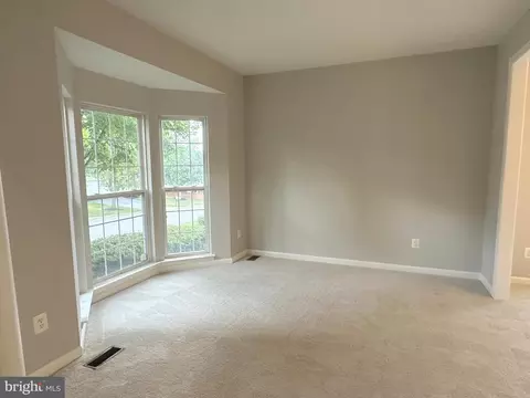 43391 Malin Ct, Ashburn, VA 20147 photo 4