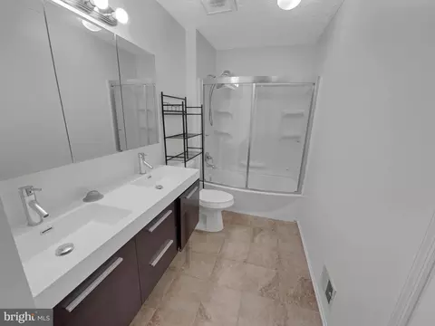 1919 E Beech Rd, Sterling, VA 20164 photo 16