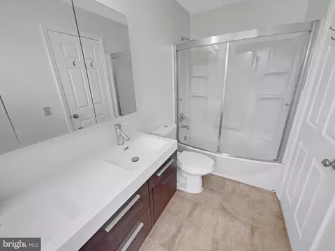 1919 E Beech Rd, Sterling, VA 20164 photo 14