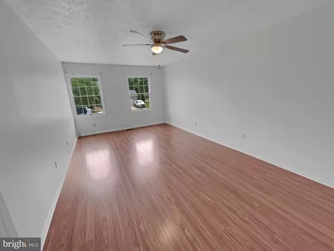 1919 E Beech Rd, Sterling, VA 20164 photo 13
