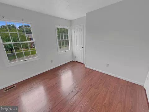 1919 E Beech Rd, Sterling, VA 20164 photo 15