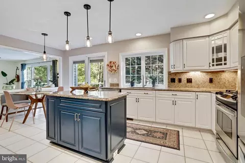 20454 Willowmere Ct, Sterling, VA 20165 photo 16
