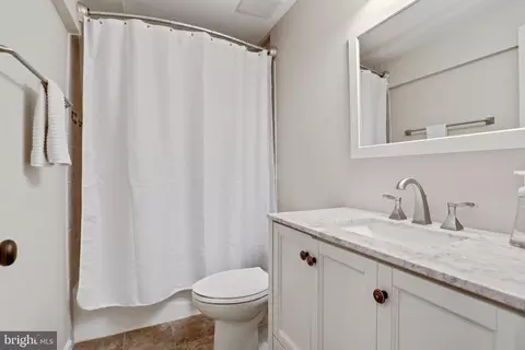 20454 Willowmere Ct, Sterling, VA 20165 photo 32