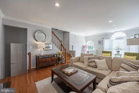 46802 Rabbitrun Ter, Sterling, VA 20164 photo 6