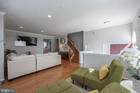 46802 Rabbitrun Ter, Sterling, VA 20164 photo 5
