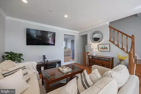 46802 Rabbitrun Ter, Sterling, VA 20164 photo 8