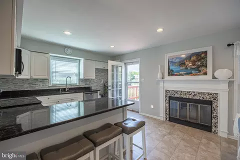 46802 Rabbitrun Ter, Sterling, VA 20164 photo 15