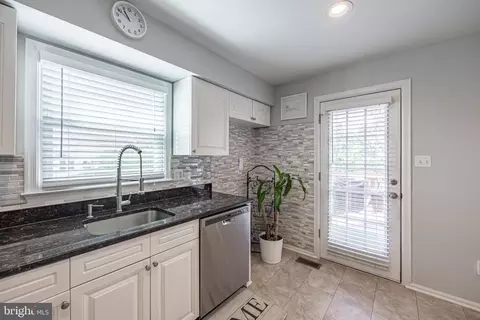 46802 Rabbitrun Ter, Sterling, VA 20164 photo 22