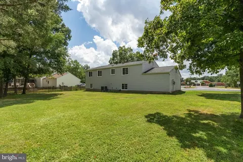 107 Forest Ridge Dr, Sterling, VA 20164 photo 34