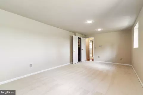 107 Forest Ridge Dr, Sterling, VA 20164 photo 24