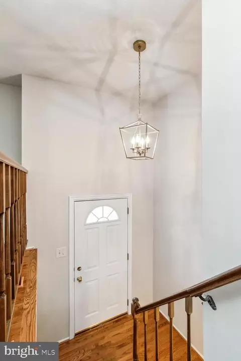 107 Forest Ridge Dr, Sterling, VA 20164 photo 7