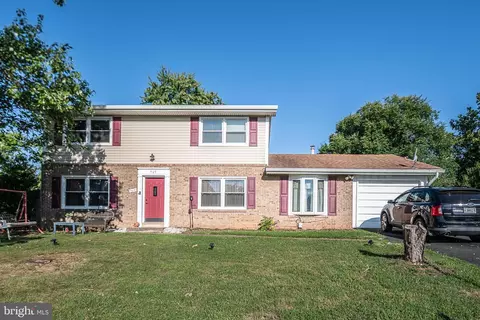 909 N Watford St, Sterling, VA 20164