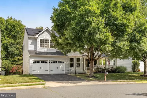 237 E Skyline Dr, Purcellville, VA 20132