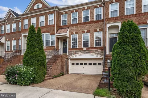 21930 Windy Oaks Sq, Broadlands, VA 20148