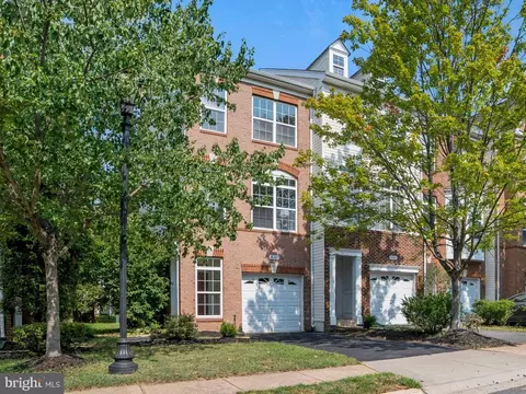 20407 Trails End Ter, Ashburn, VA 20147 photo 2