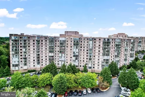 19385 Cypress Ridge Ter #914, Leesburg, VA 20176
