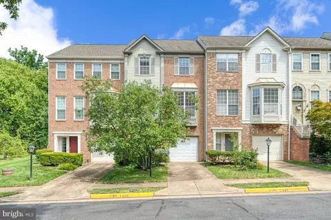 47638 Sandbank Sq, Sterling, VA 20165
