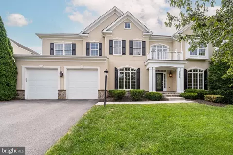 19121 Caddy Ct, Leesburg, VA 20176