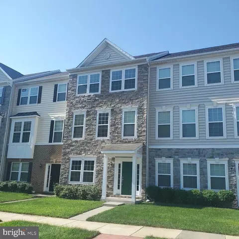 44118 Turf Field Sq, Chantilly, VA 20152