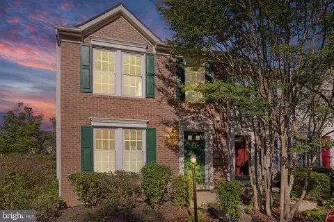 19942 Upland Ter, Ashburn, VA 20147