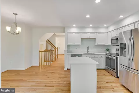19942 Upland Ter, Ashburn, VA 20147 photo 11