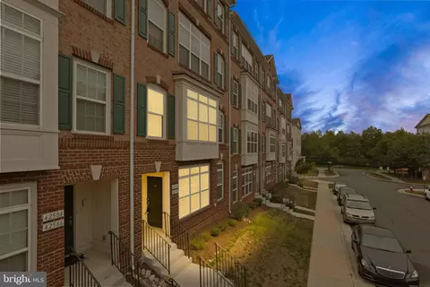 42590 Cardinal Trce #8I, Ashburn, VA 20148