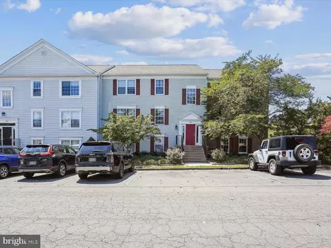 101 Fort Evans Rd SE #B, Leesburg, VA 20175