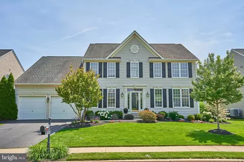 24770 Wind River Dr, Aldie, VA 20105
