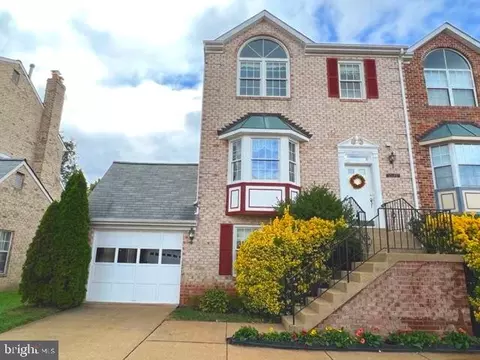 21140 Twinridge Sq, Sterling, VA 20164
