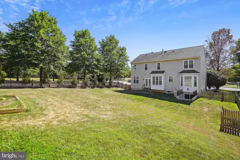 25836 Flintonbridge Dr, Chantilly, VA 20152 photo 3