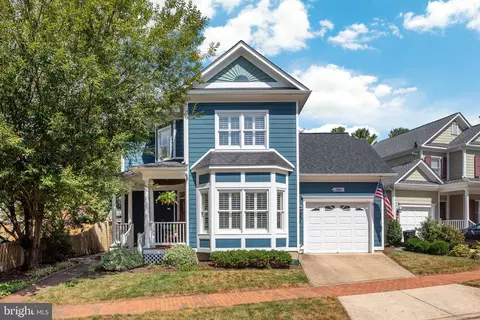 206 Andover Ct NE, Leesburg, VA 20176
