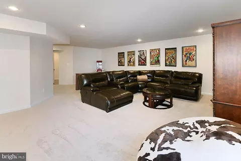 23374 Higbee Ln, Brambleton, VA 20148 photo 27