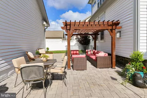 23374 Higbee Ln, Brambleton, VA 20148 photo 13