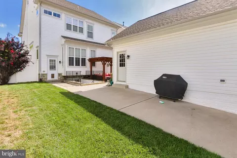 23374 Higbee Ln, Brambleton, VA 20148 photo 30