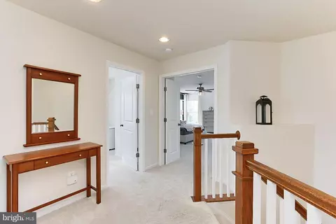 23374 Higbee Ln, Brambleton, VA 20148 photo 16