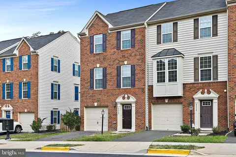 45964 Iron Oak Ter, Sterling, VA 20166