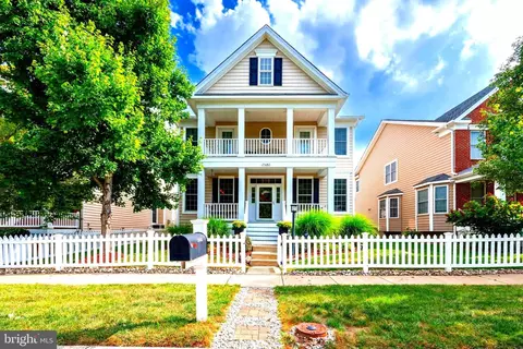 25142 Justice Dr, Chantilly, VA 20152