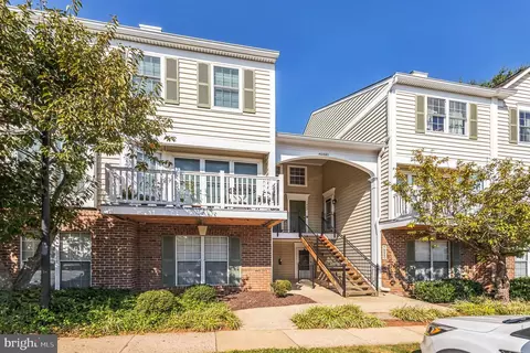 46880 Clarion Ter #202, Sterling, VA 20164