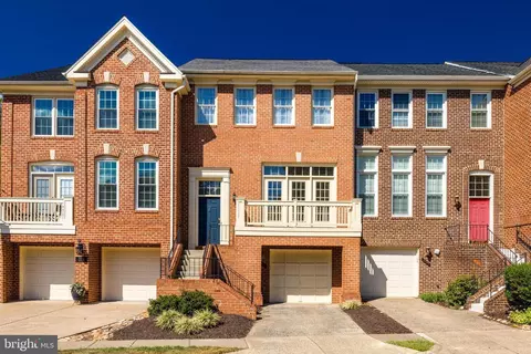 20331 Brentmeade Ter, Sterling, VA 20165