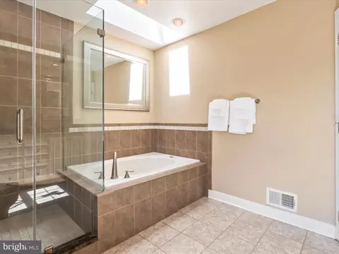 43395 Wildrose Ct, Ashburn, VA 20147 photo 24