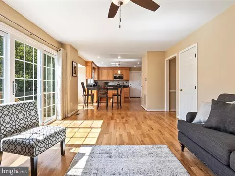 43395 Wildrose Ct, Ashburn, VA 20147 photo 18