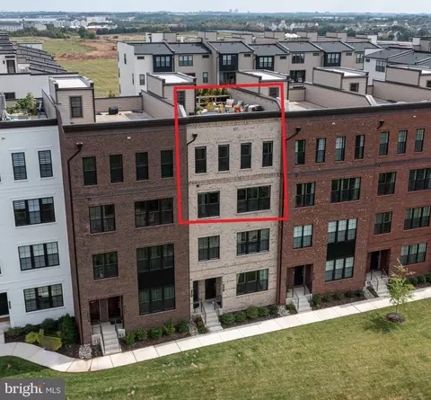 22365 Roanoke Rise Ter, Ashburn, VA 20148