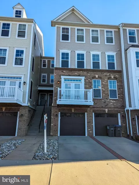 42193 Shorecrest Ter, Aldie, VA 20105