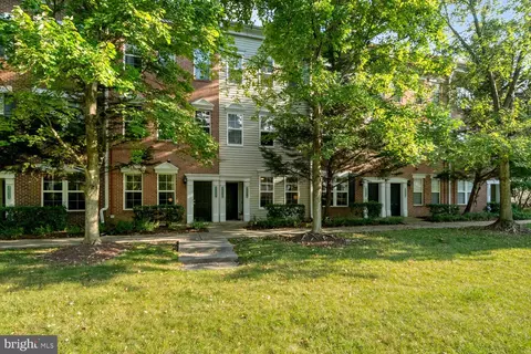 42518 Mayflower Ter #42518, Ashburn, VA 20148